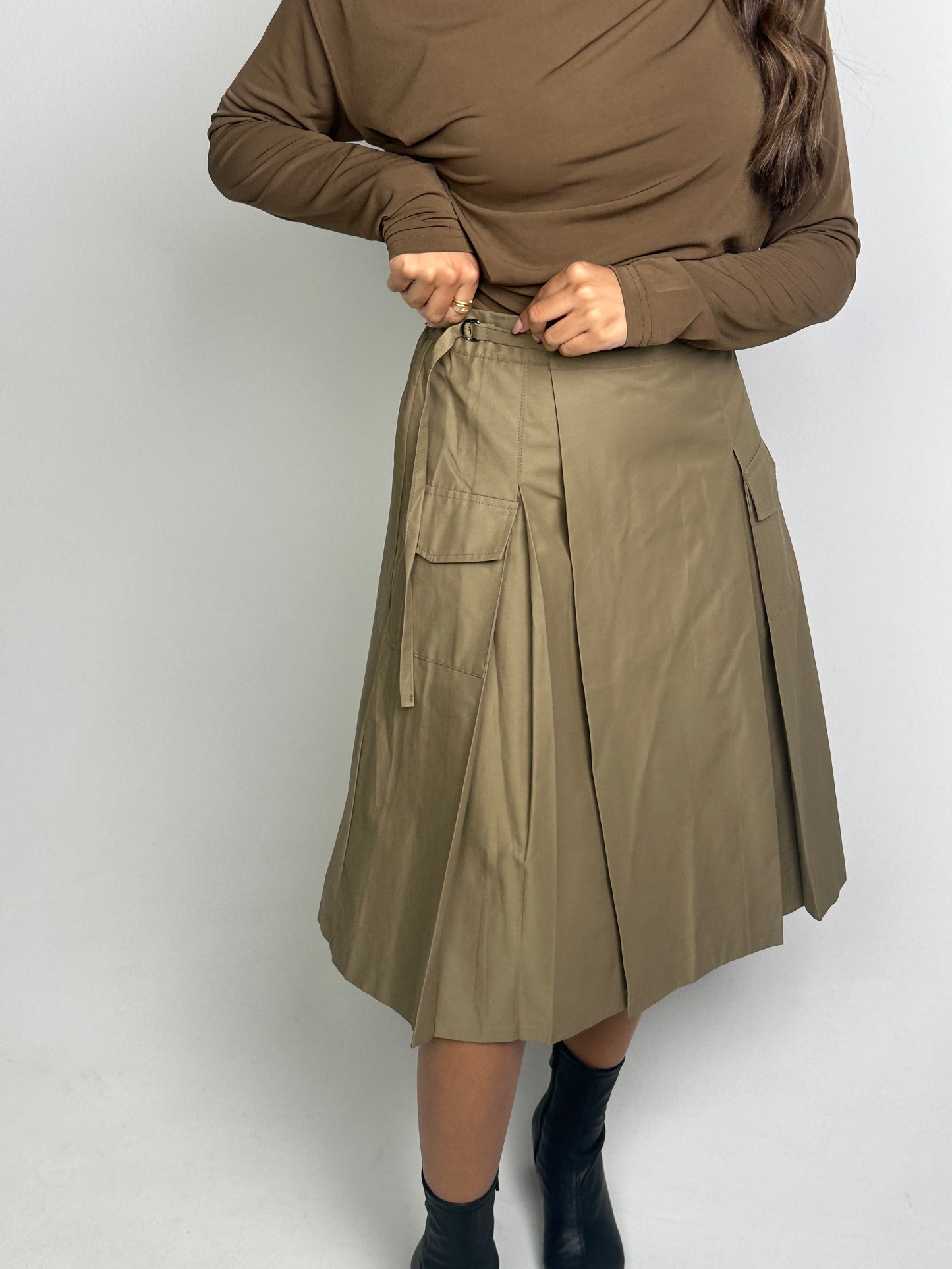 Khaki skirt